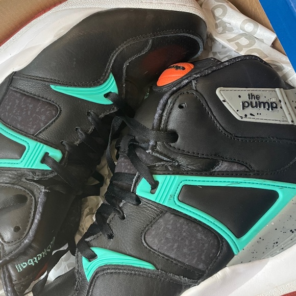 BODEGA REEBOK PUMPS. - Picture 1 of 2